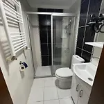 Glass Hostal Estambul