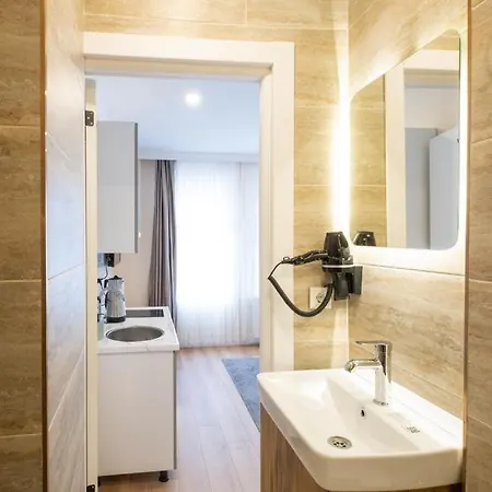 Auberge de jeunesse Glass *